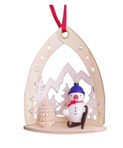 Baumbehang Schneemann vor Winterlandschaft, blau